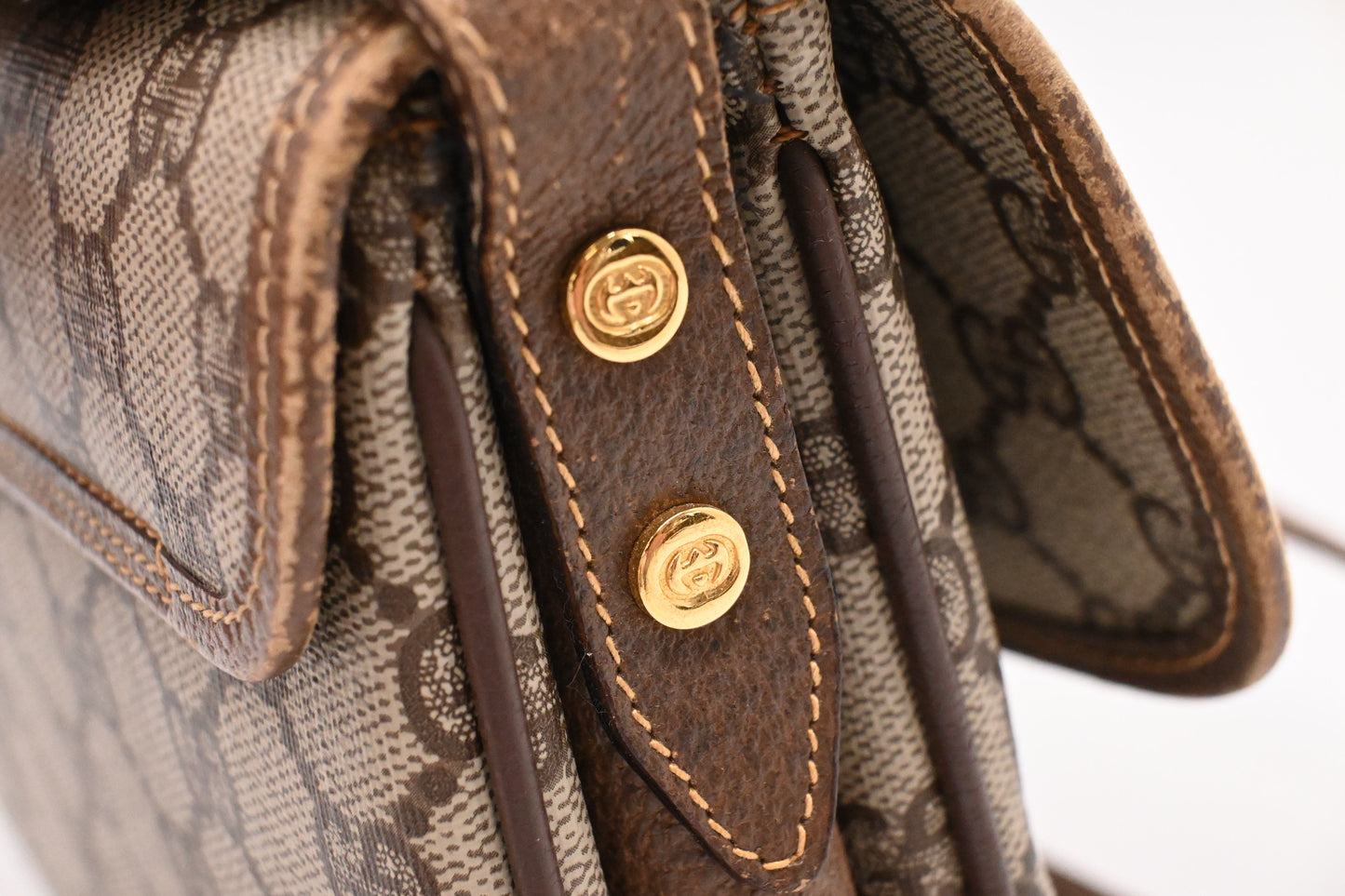 Gucci Crossbody in GG Supreme Canvas