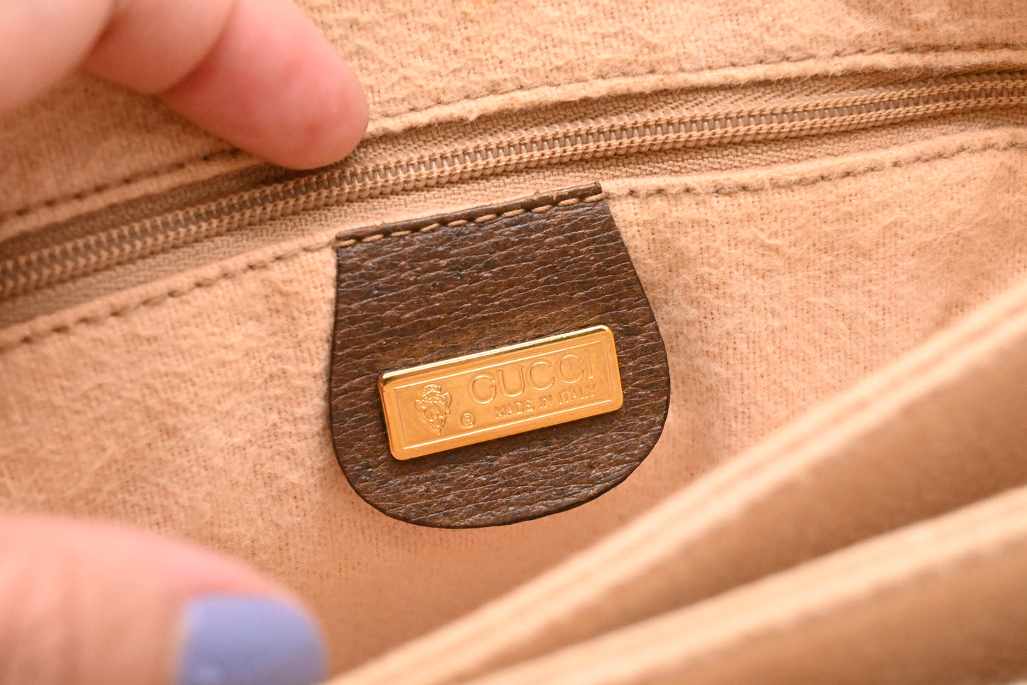 Gucci Crossbody in GG Supreme Canvas
