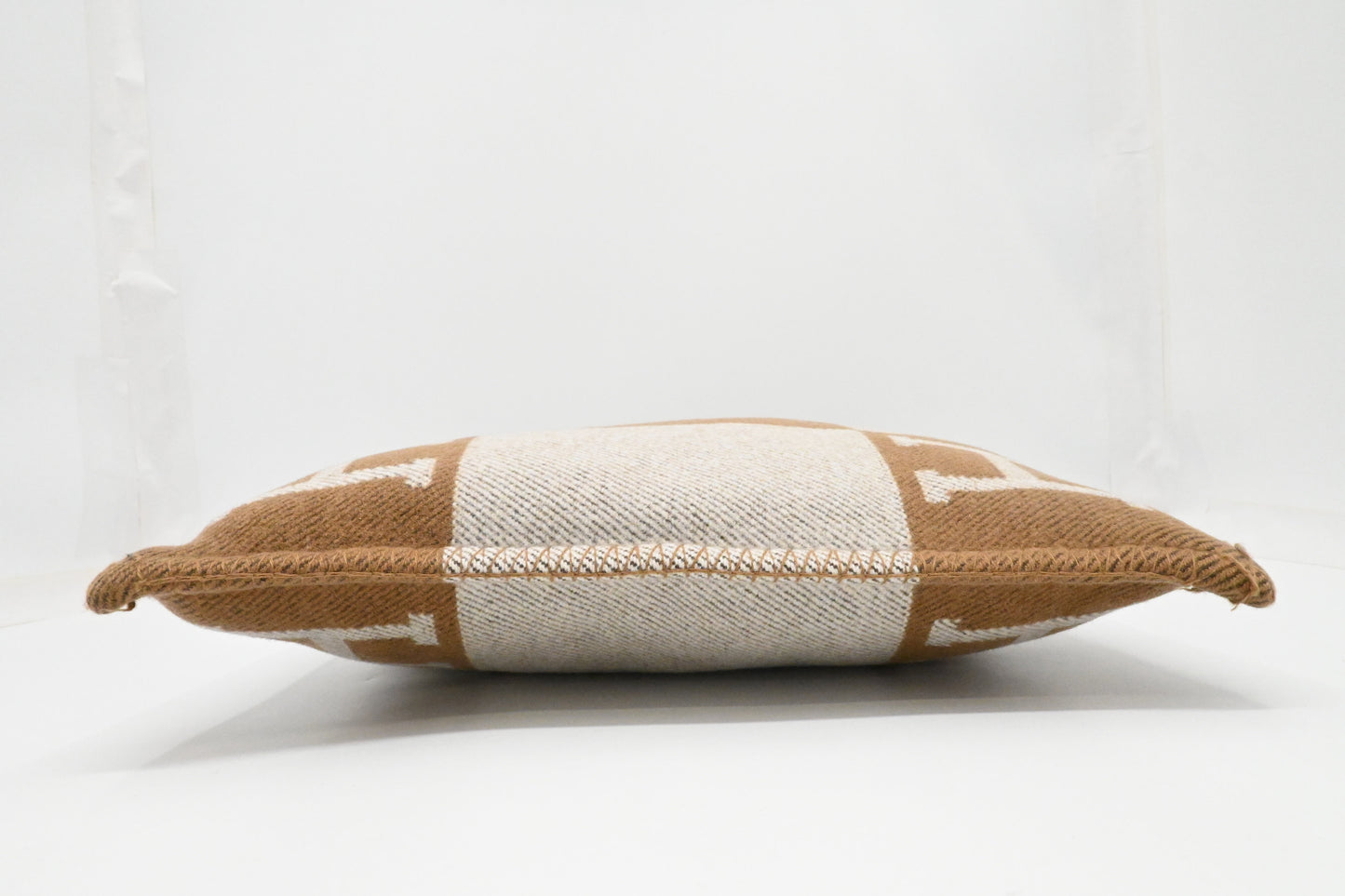 Hermes Cushion in Merino Wool and Cashmere