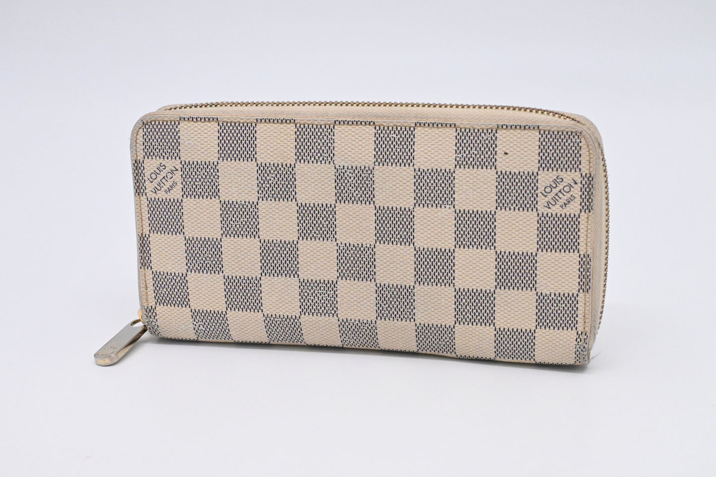 Louis Vuitton Zippy Wallet in Damier Azur Canvas