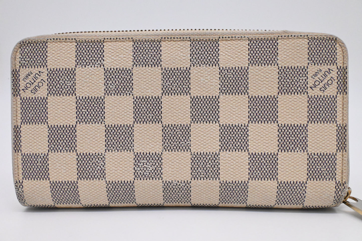 Louis Vuitton Zippy Wallet in Damier Azur Canvas