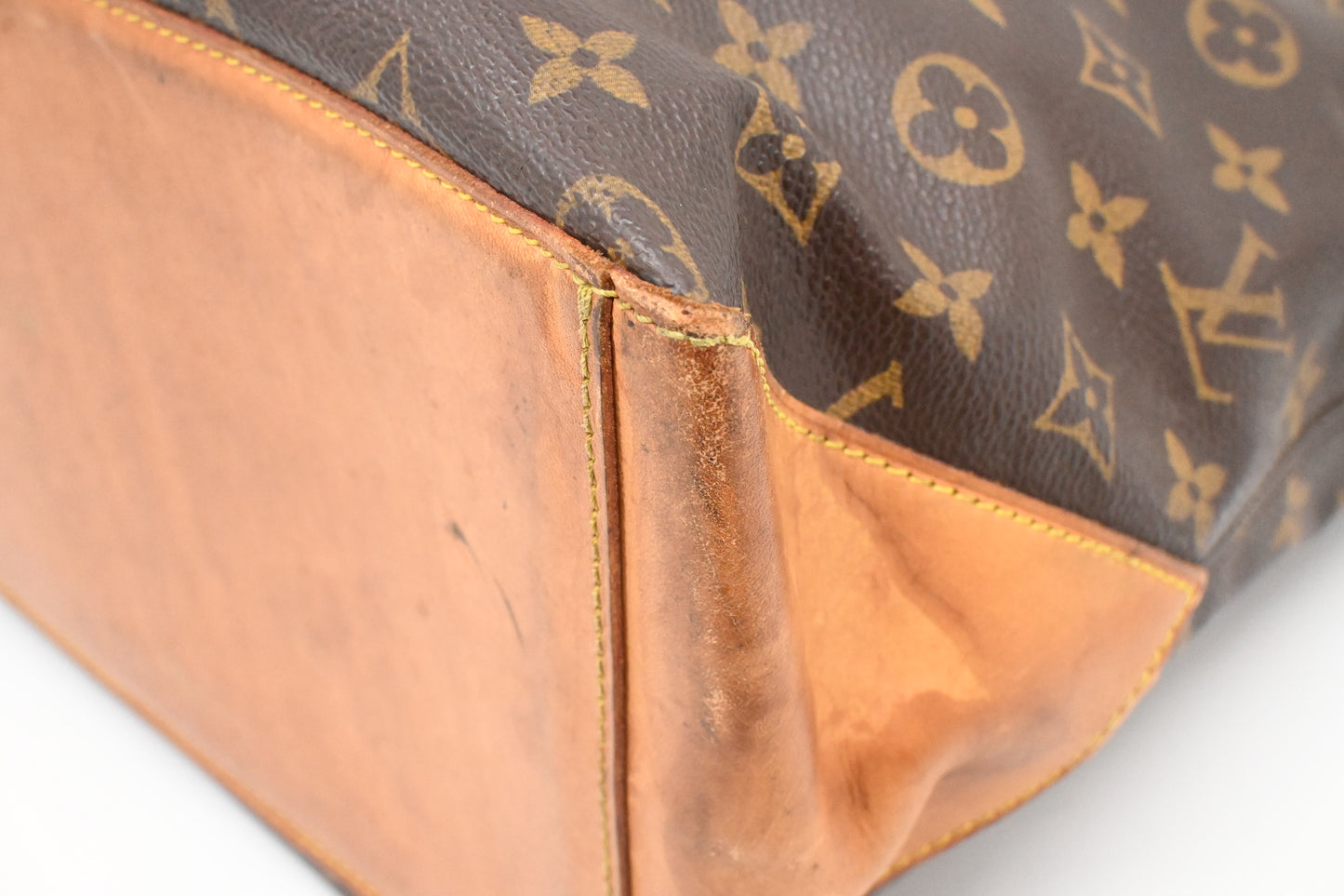 Louis Vuitton Cabas Mezzo in Monogram Canvas