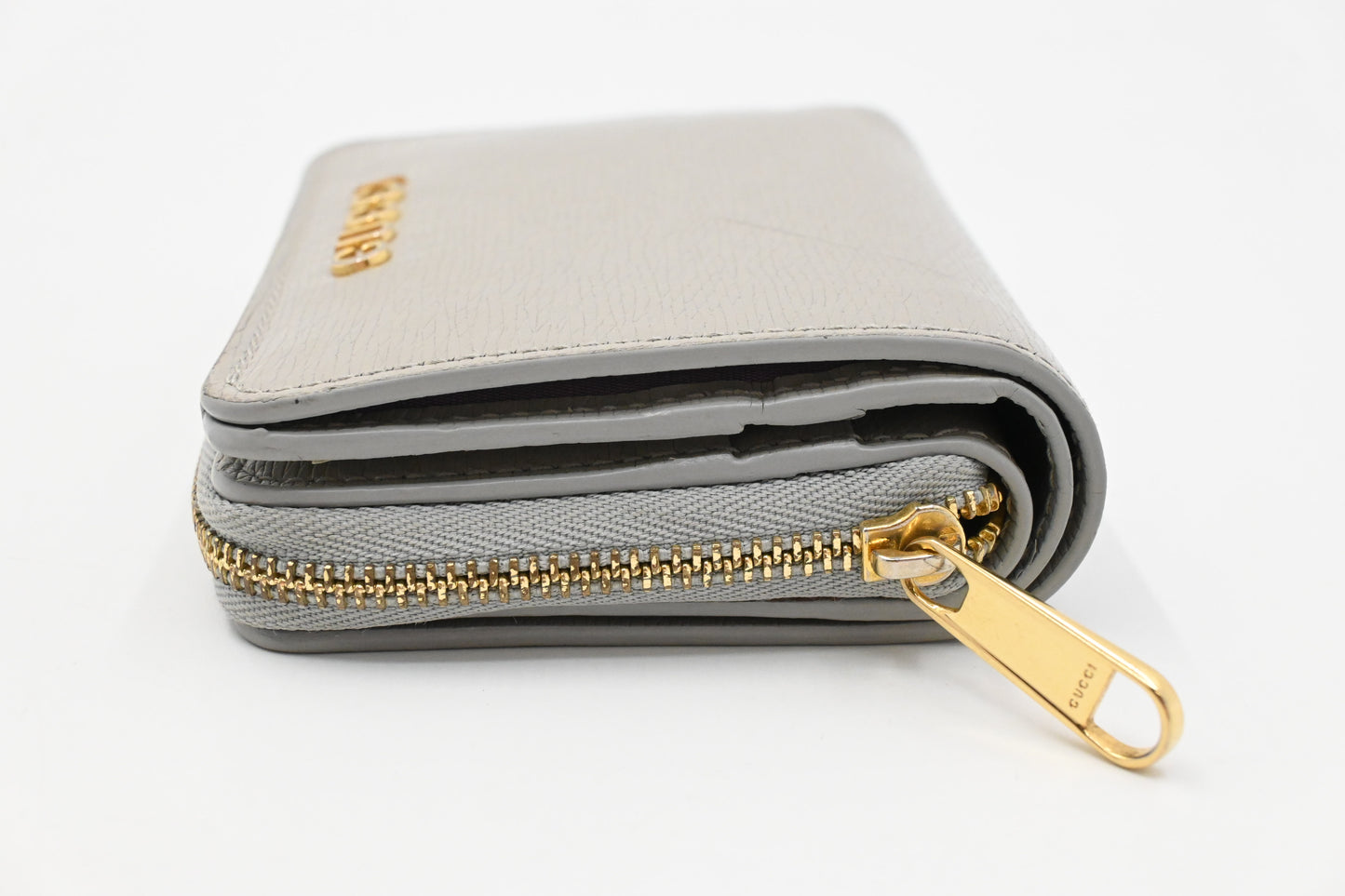 Gucci Compact Wallet in Grey Leather