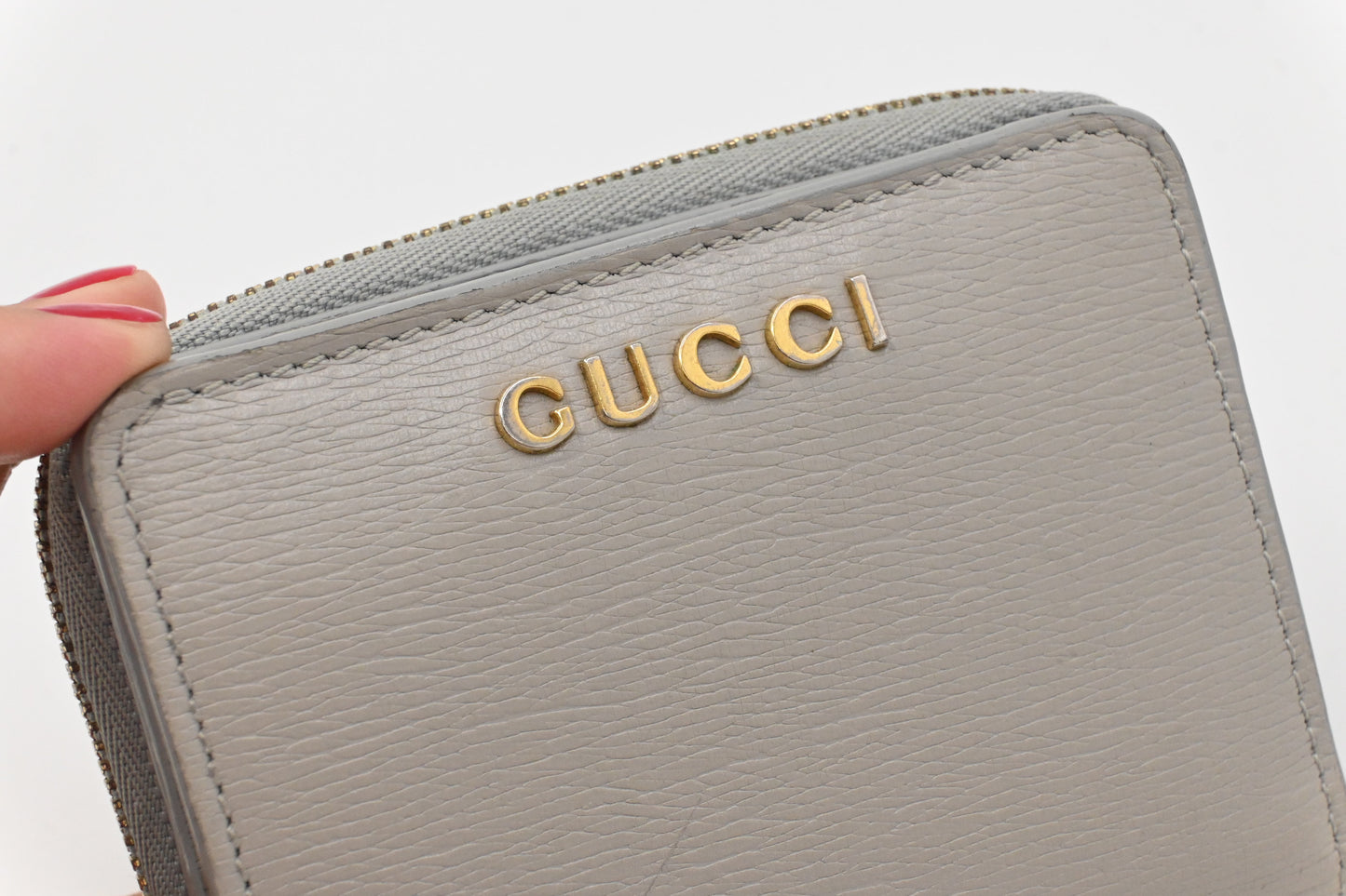 Gucci Compact Wallet in Grey Leather