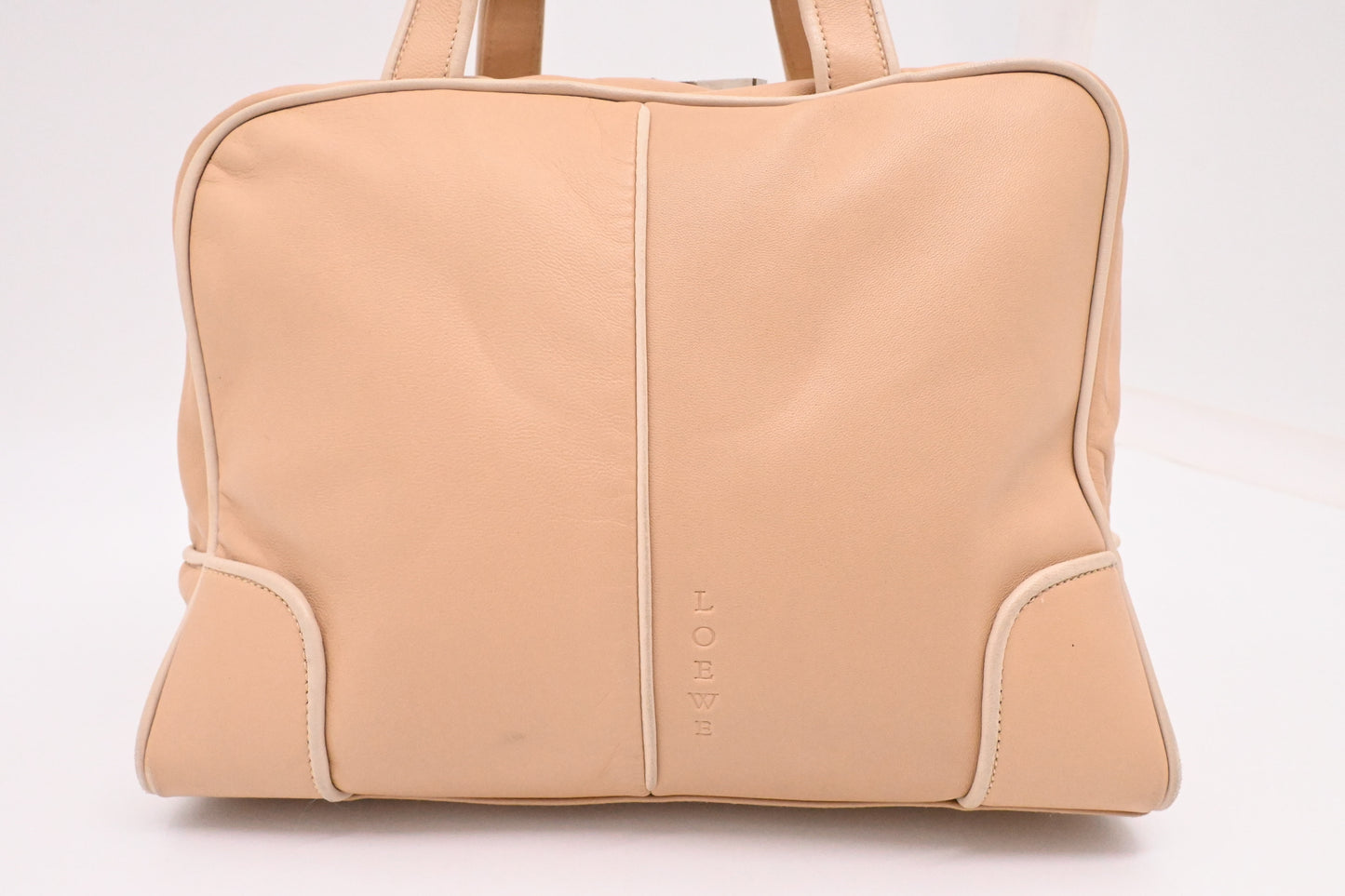 Loewe Handbag in Beige Leather