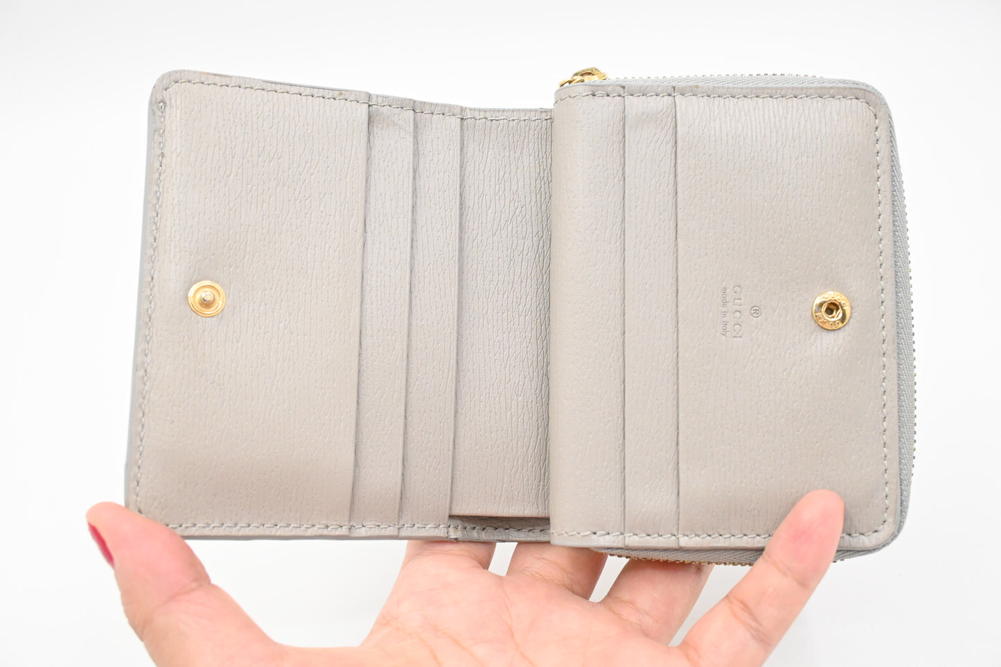 Gucci Compact Wallet in Grey Leather