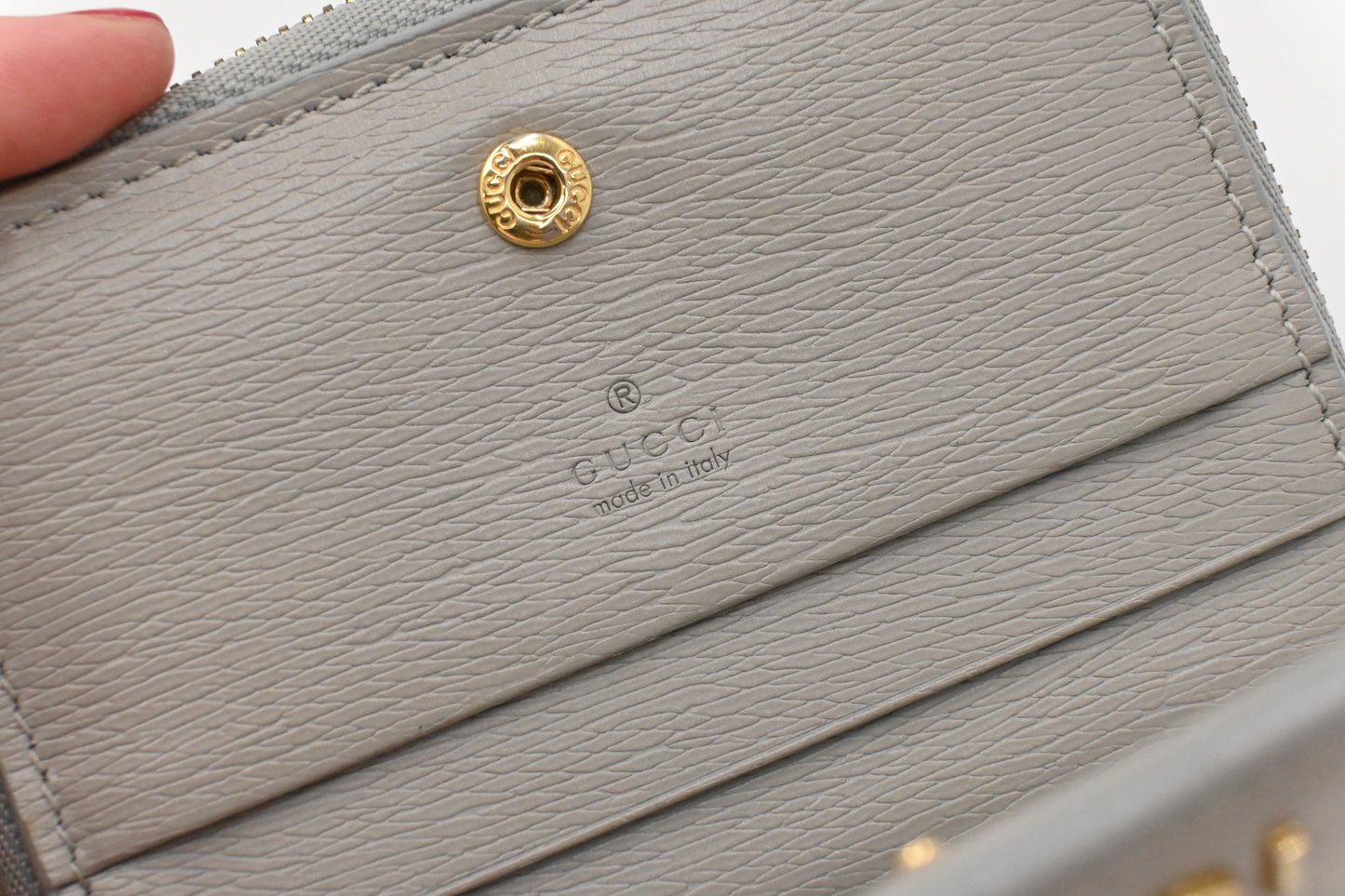 Gucci Compact Wallet in Grey Leather