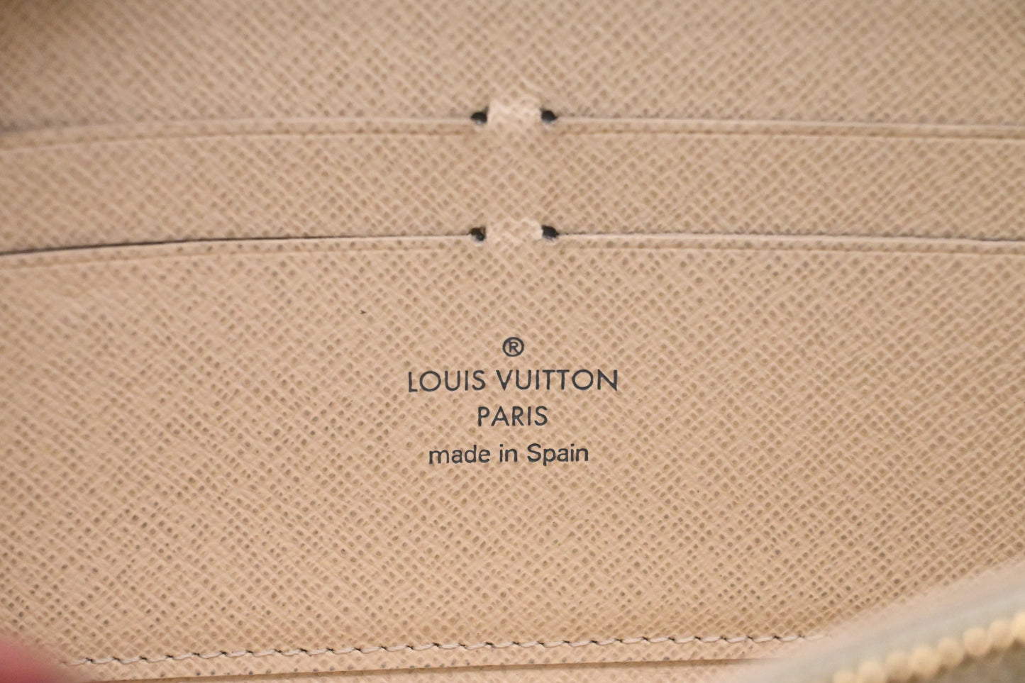 Louis Vuitton Zippy Wallet in Damier Azur Canvas