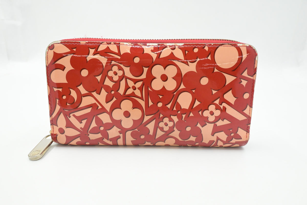Louis Vuitton Long Zippy Wallet in Red Sweet Vernis Leather