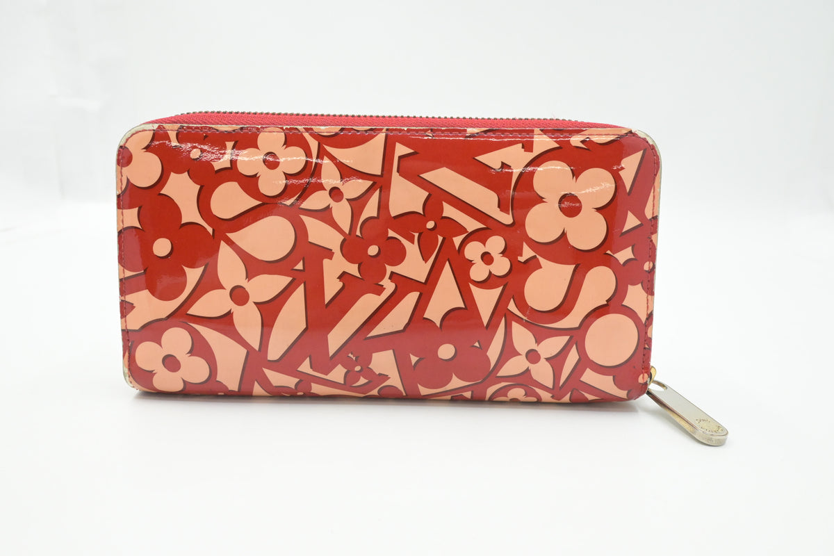 Louis Vuitton Long Zippy Wallet in Red Sweet Vernis Leather