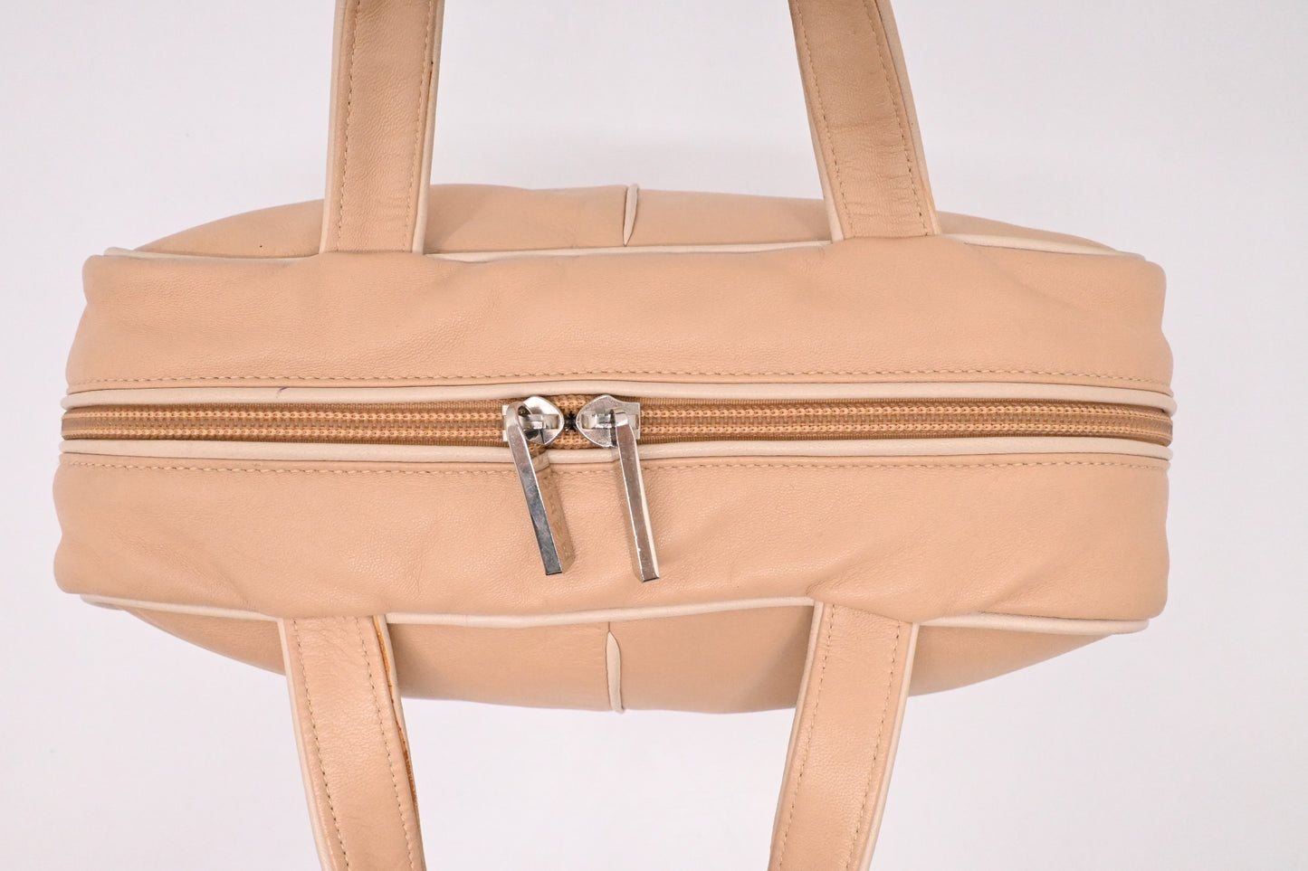 Loewe Handbag in Beige Leather