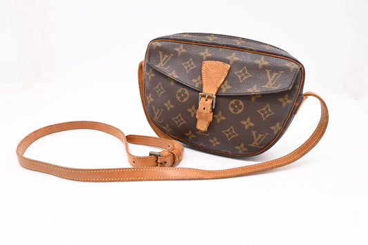 Louis Vuitton Jeune Fille in Monogram Canvas