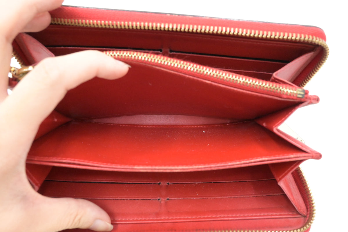 Louis Vuitton Long Zippy Wallet in Red Sweet Vernis Leather