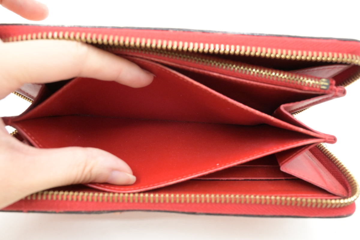 Louis Vuitton Long Zippy Wallet in Red Sweet Vernis Leather