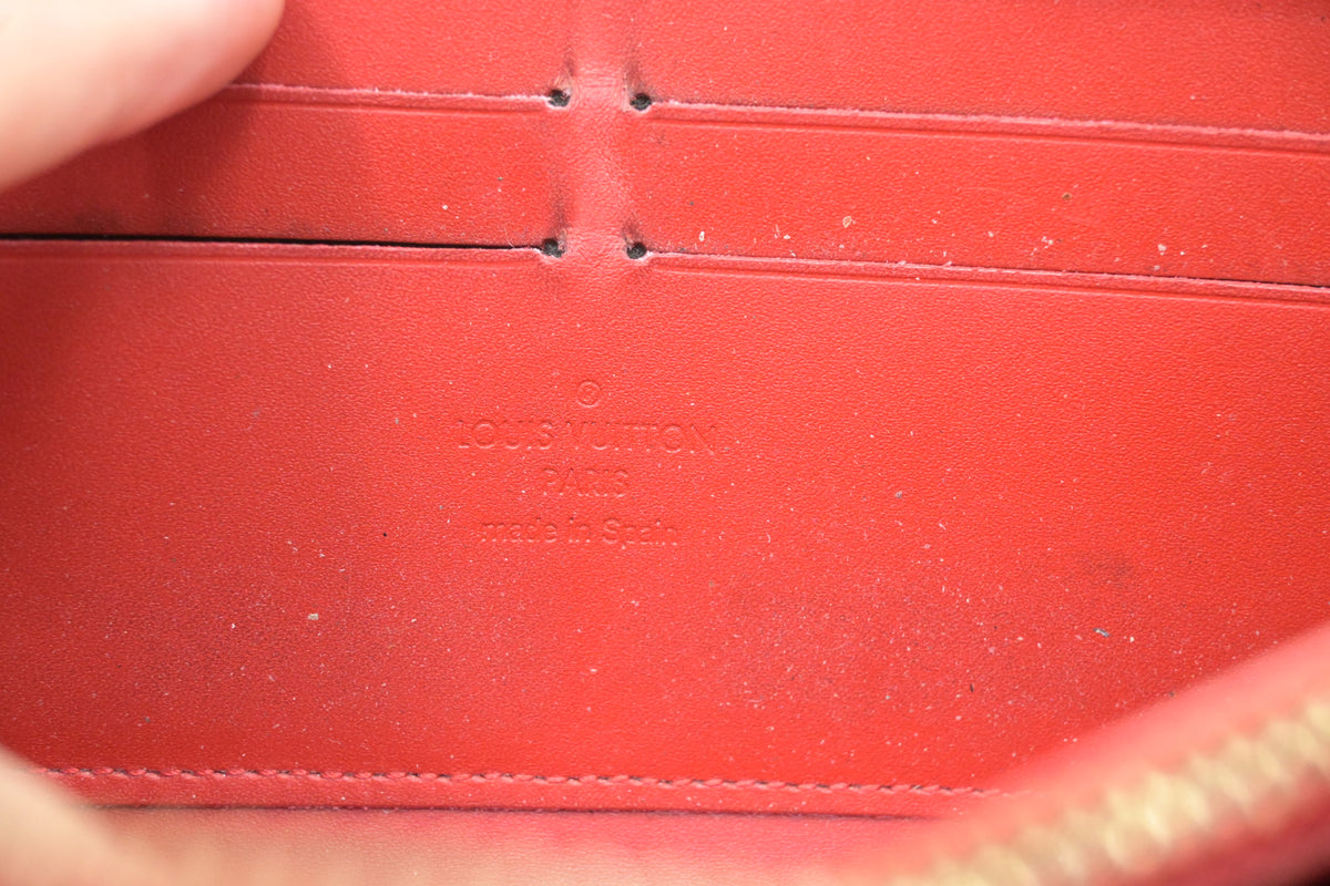Louis Vuitton Long Zippy Wallet in Red Sweet Vernis Leather