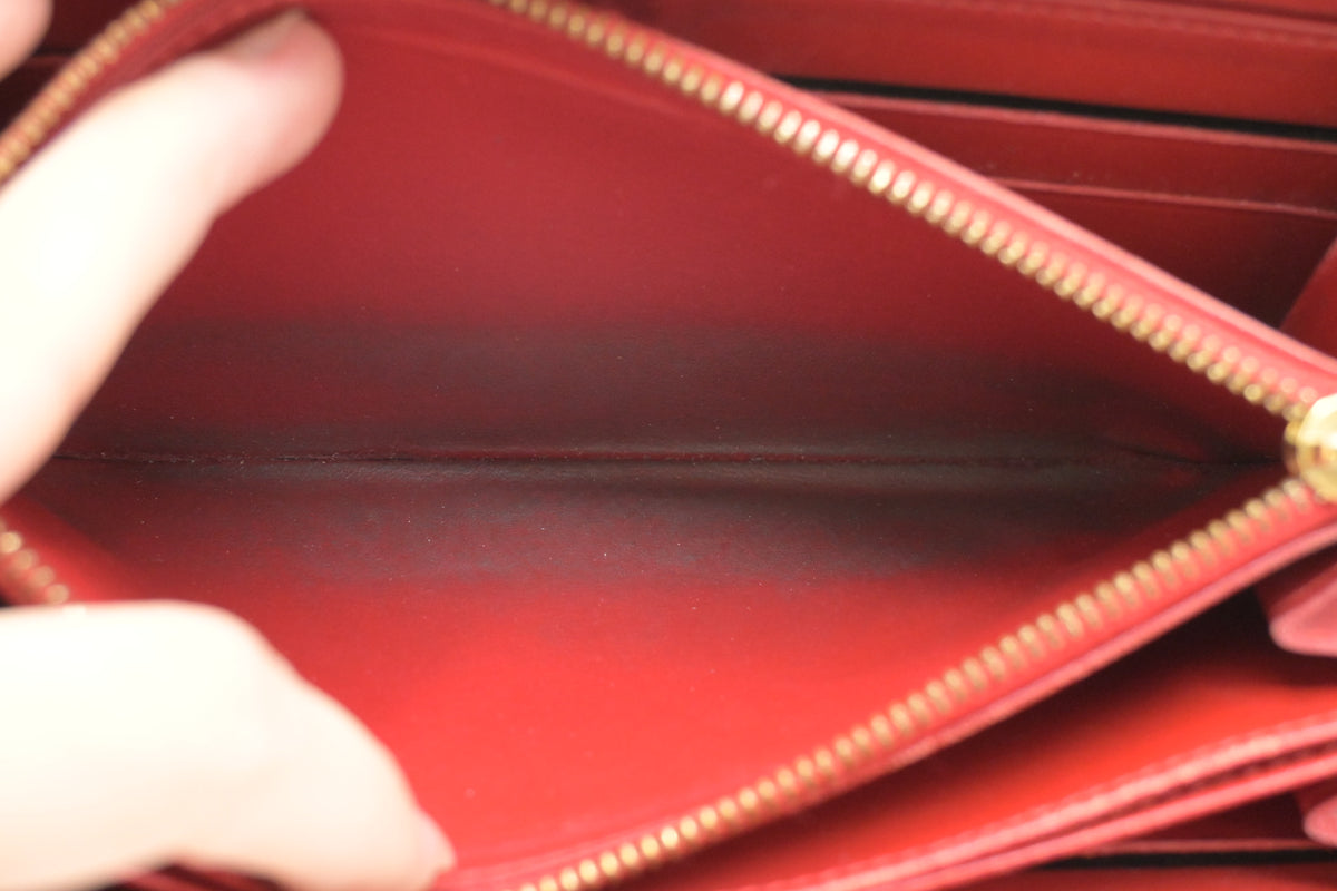 Louis Vuitton Long Zippy Wallet in Red Sweet Vernis Leather