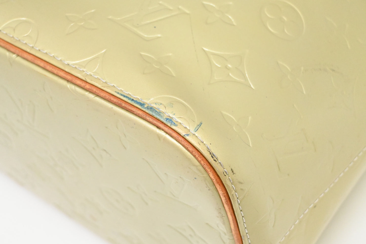 Louis Vuitton Houston in Light Green Vernis Leather