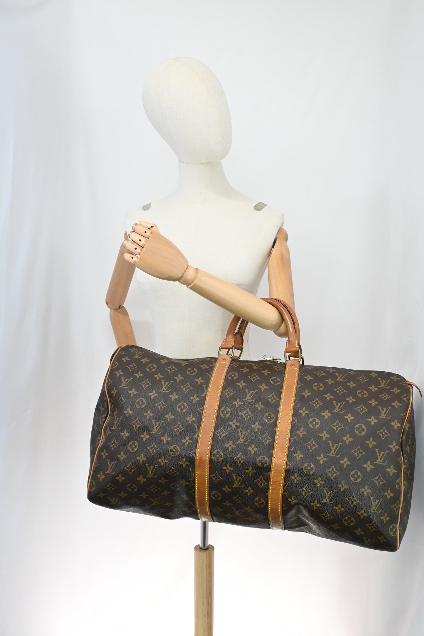 Louis Vuitton Keepall 55 in Monogram Canvas