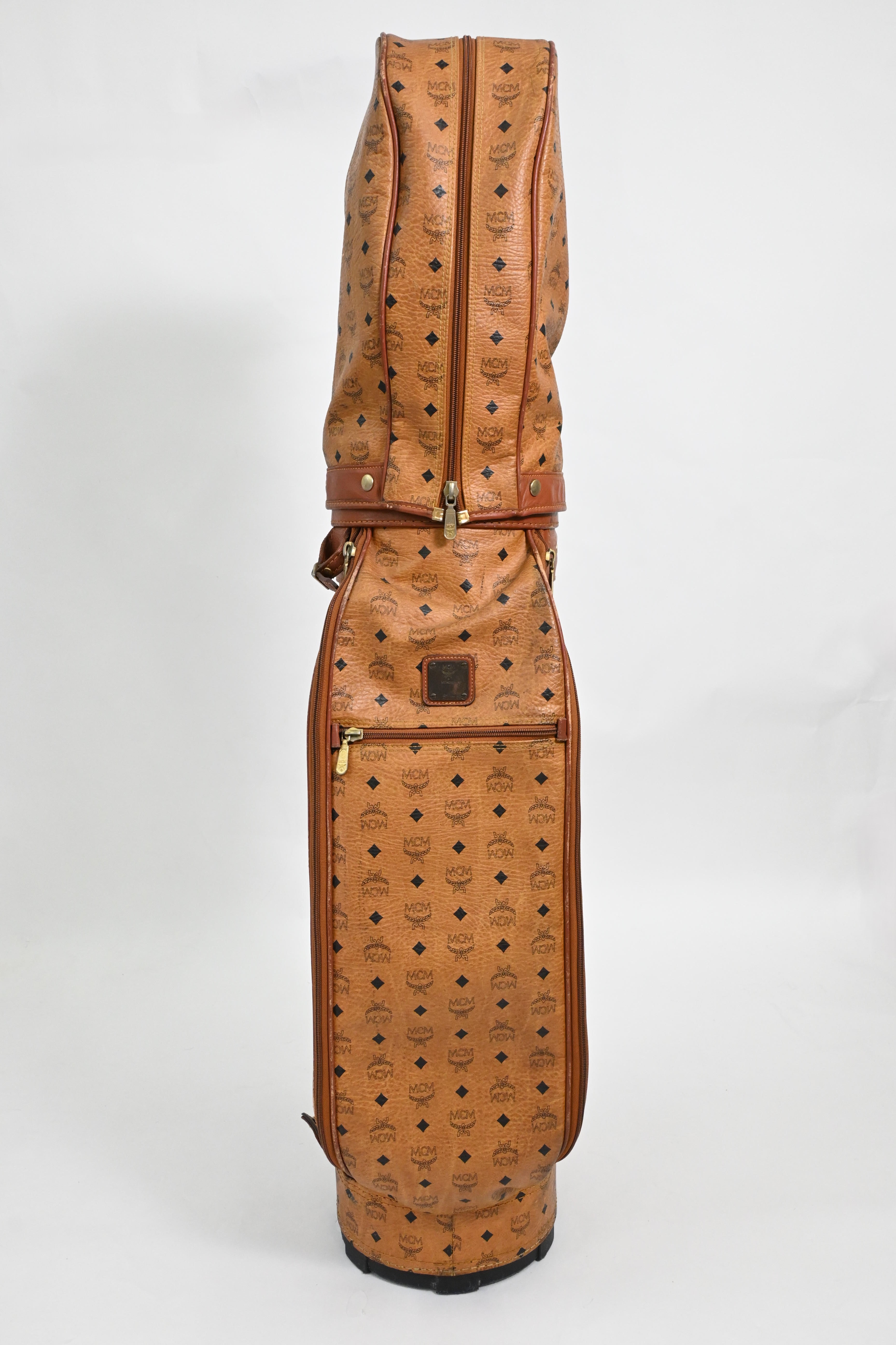 希少品 MCM エムシーエム ゴルフバック ヴィンテージ MCM Golf Bag in Cognac Visetos Canvas – Weekly Lux Drop