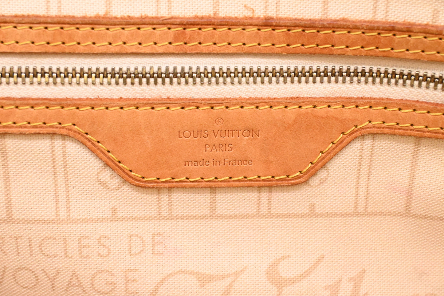 Louis Vuitton Neverfull PM in Damier Azur Canvas