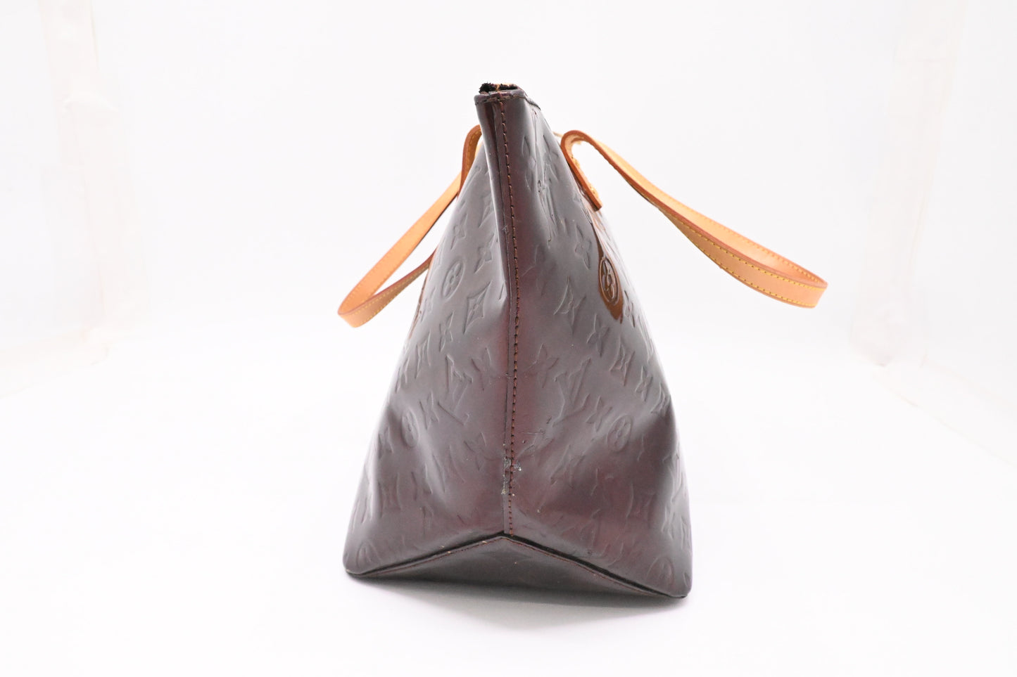 Louis Vuitton Bellevue GM in Amarante Vernis Leather