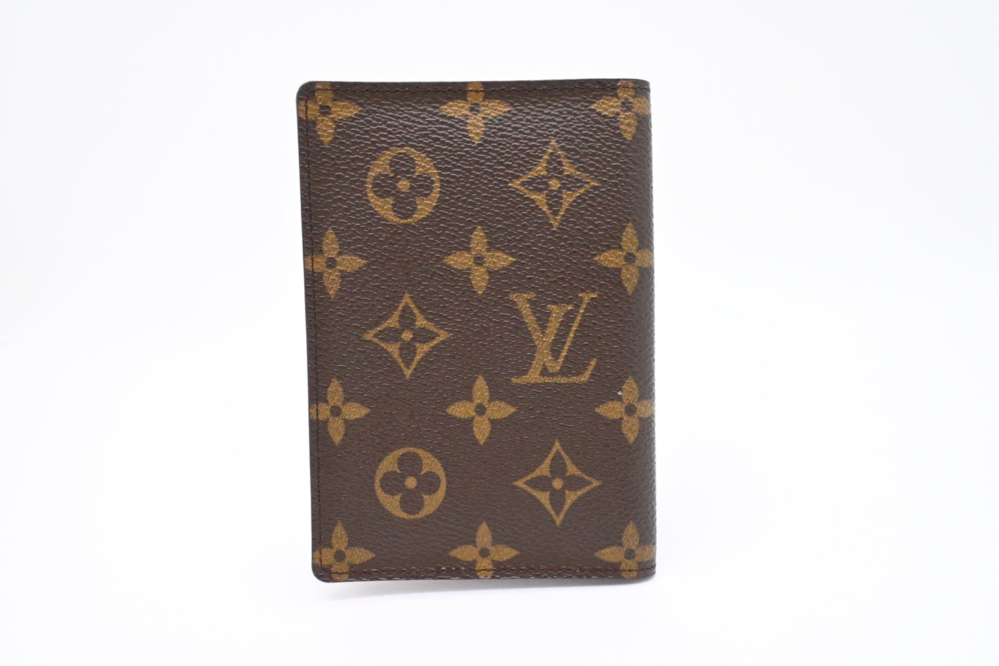 Louis Vuitton Passport Case in Monogram Canvas