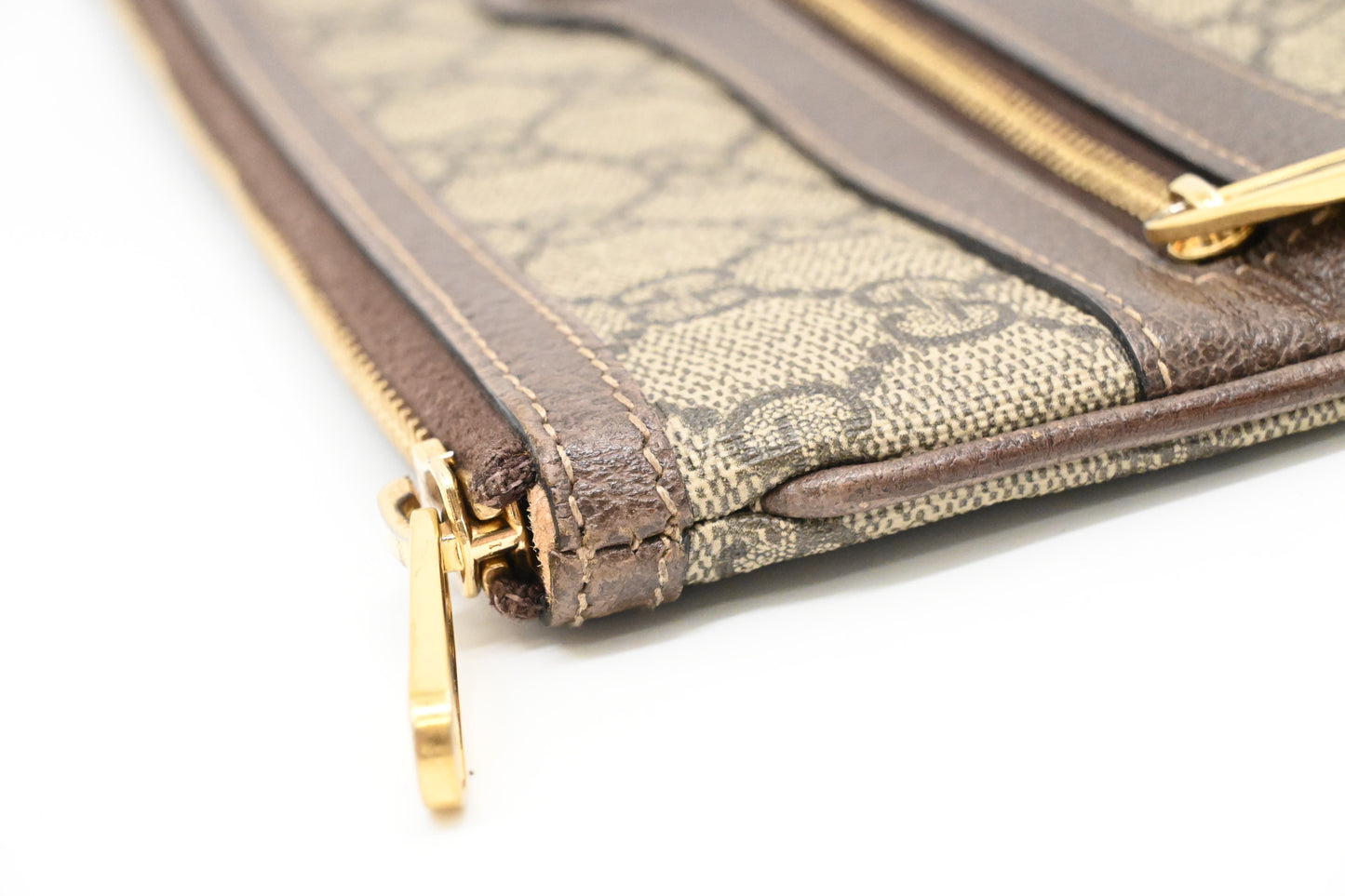 Gucci Clutch in GG Supreme Canvas