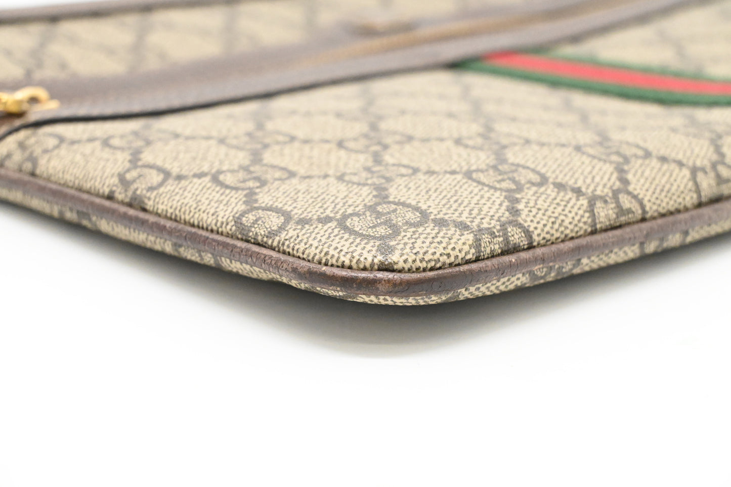 Gucci Clutch in GG Supreme Canvas