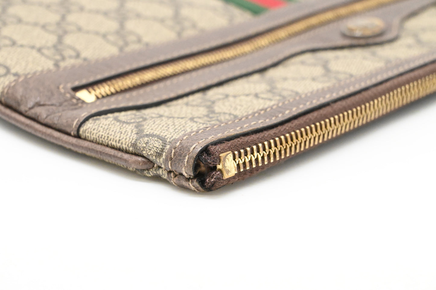 Gucci Clutch in GG Supreme Canvas