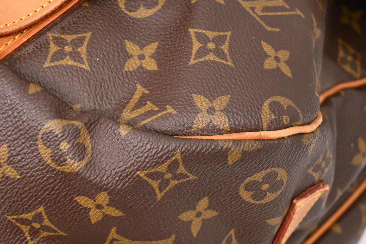 Louis Vuitton Saumur 43 in Monogram Canvas