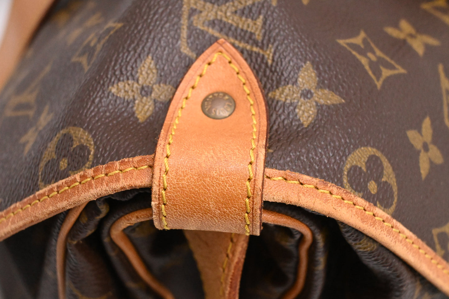 Louis Vuitton Saumur 43 in Monogram Canvas