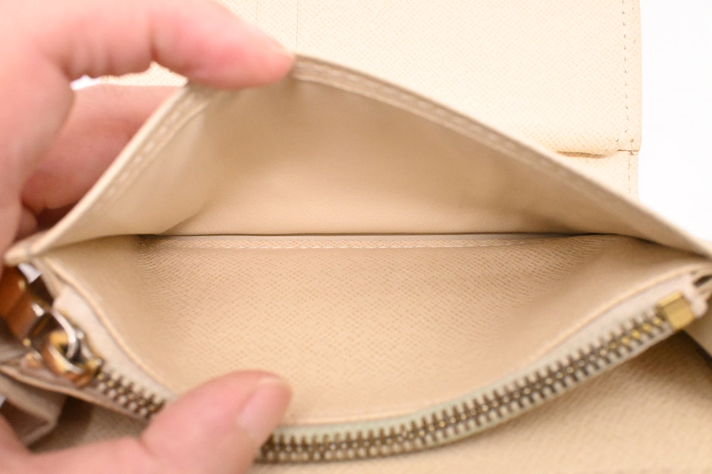 Louis Vuitton Alexandra Wallet in Damier Azur Canvas