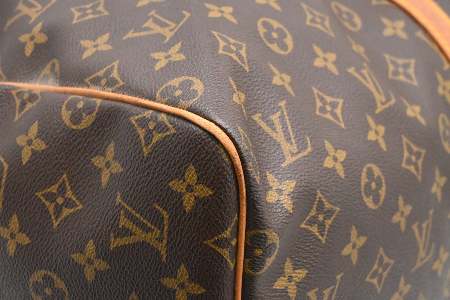 Louis Vuitton Keepall 55 in Monogram Canvas