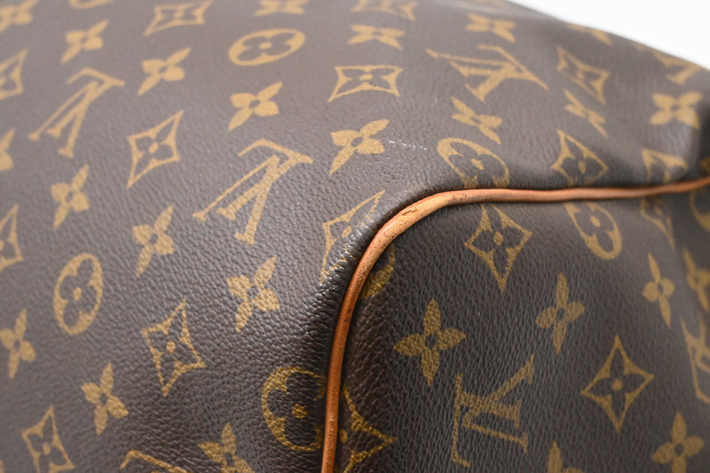 Louis Vuitton Keepall 55 in Monogram Canvas