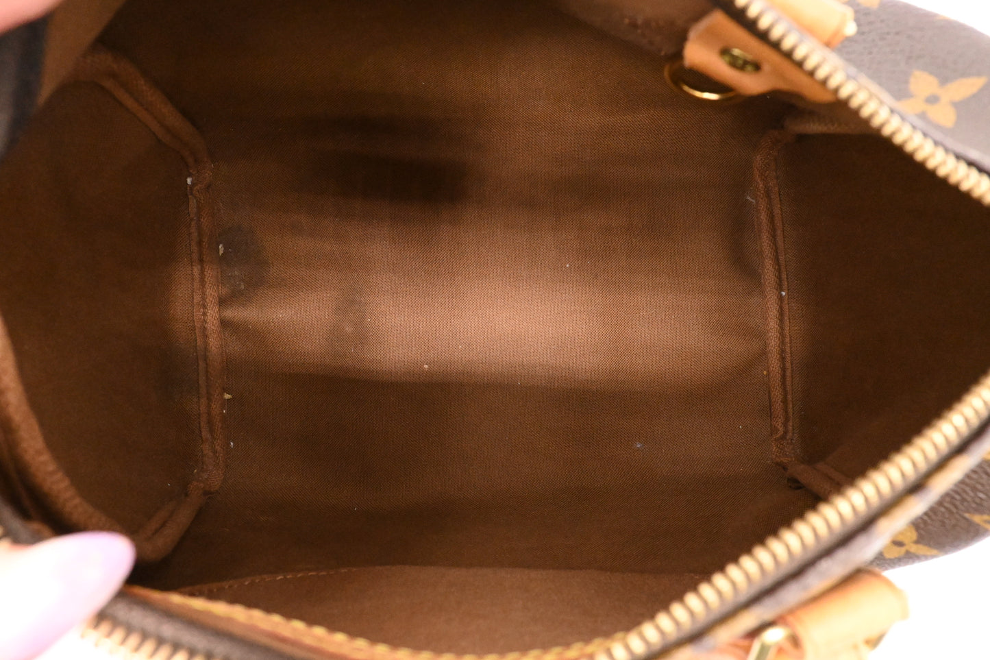 Louis Vuitton Speedy 25 in Monogram Canvas