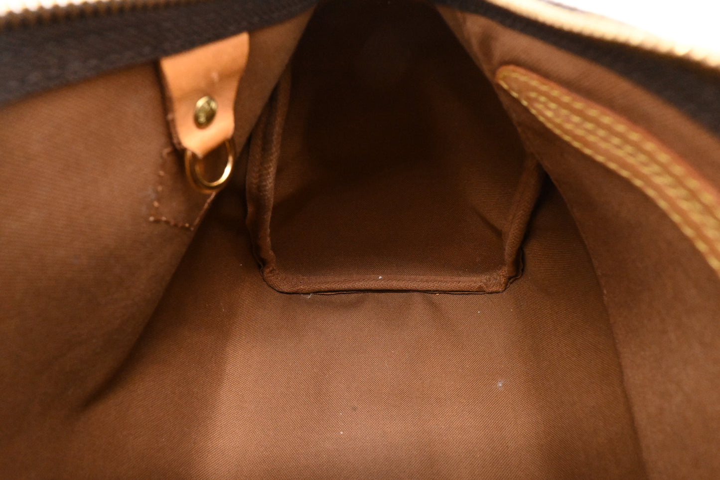Louis Vuitton Speedy 25 in Monogram Canvas