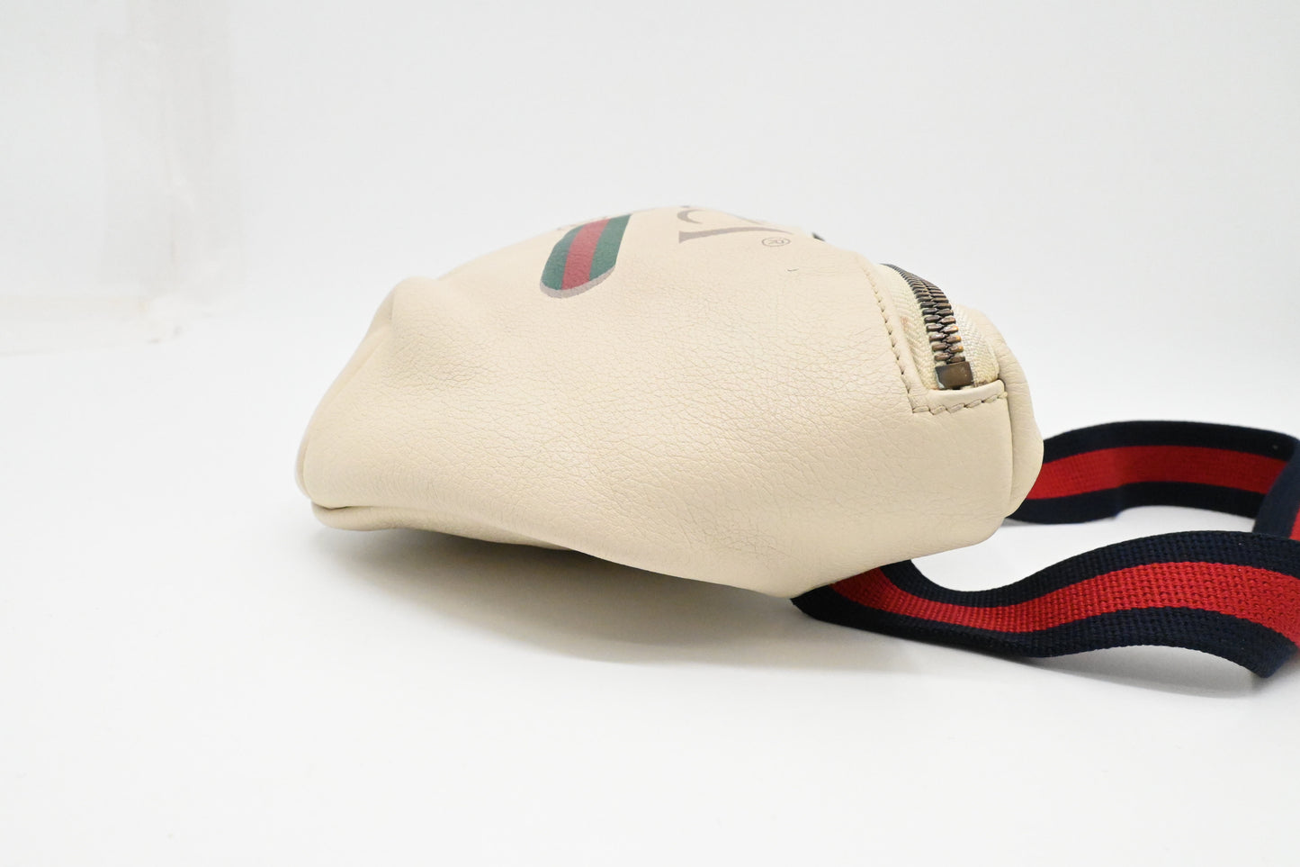 Gucci Bumbag in White Leather