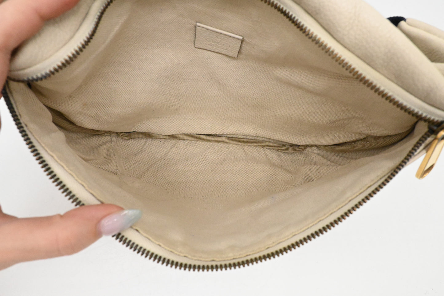 Gucci Bumbag in White Leather