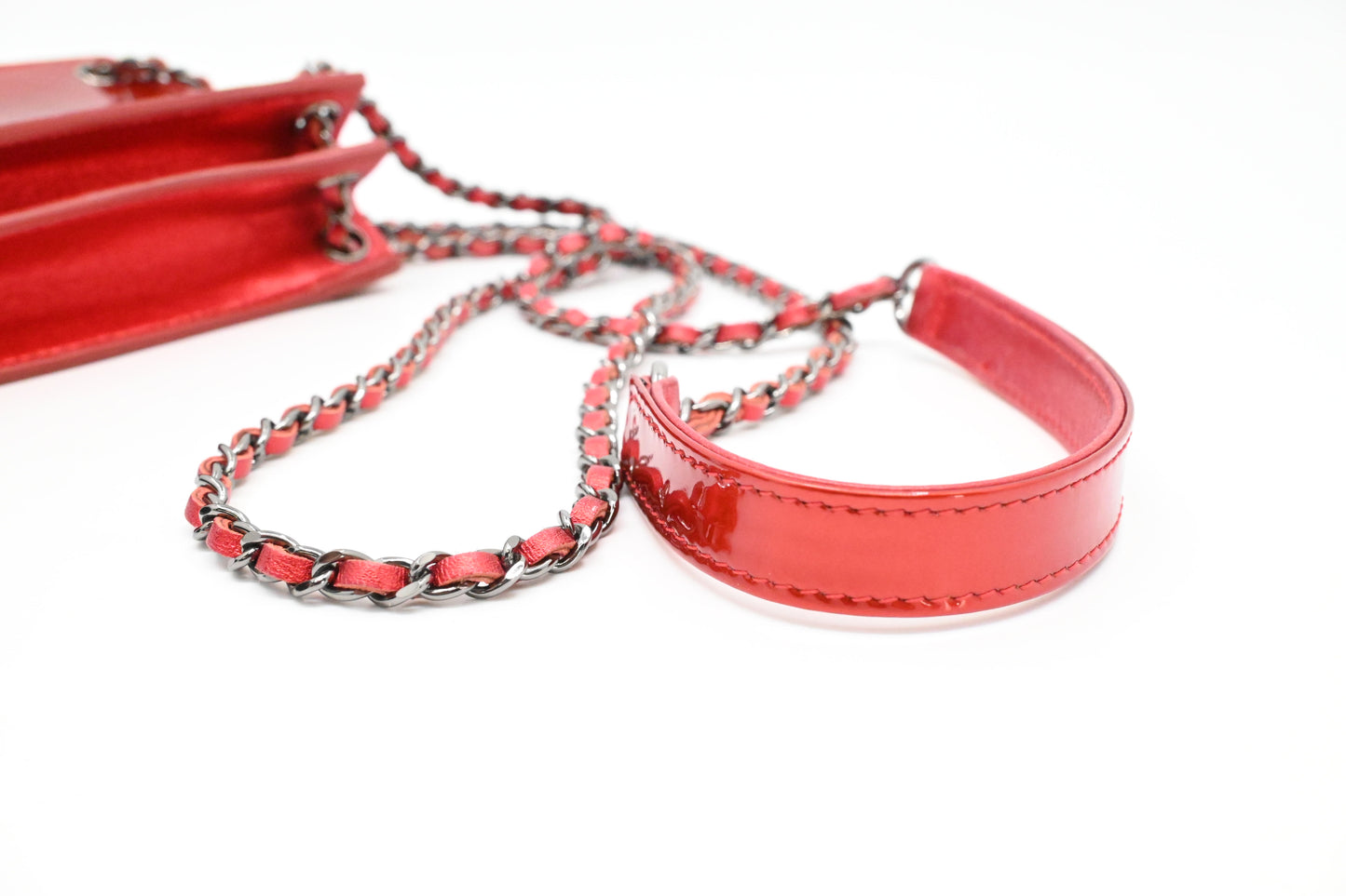 Chanel Chain Phone Bag in Red Patent Leather