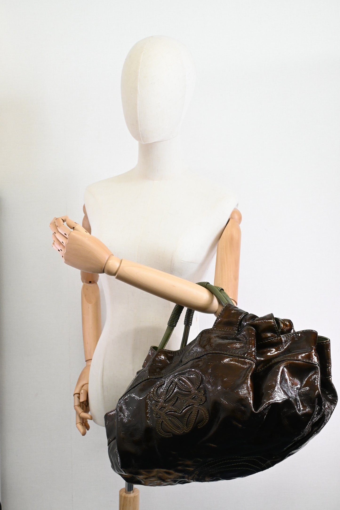 Loewe Nappa Aire Handbag in Brown Patent Leather
