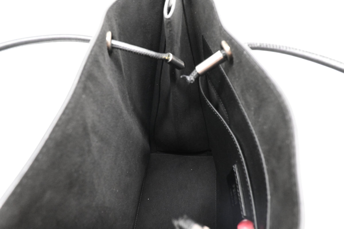 Fendi Shopping Bag in Black Leather