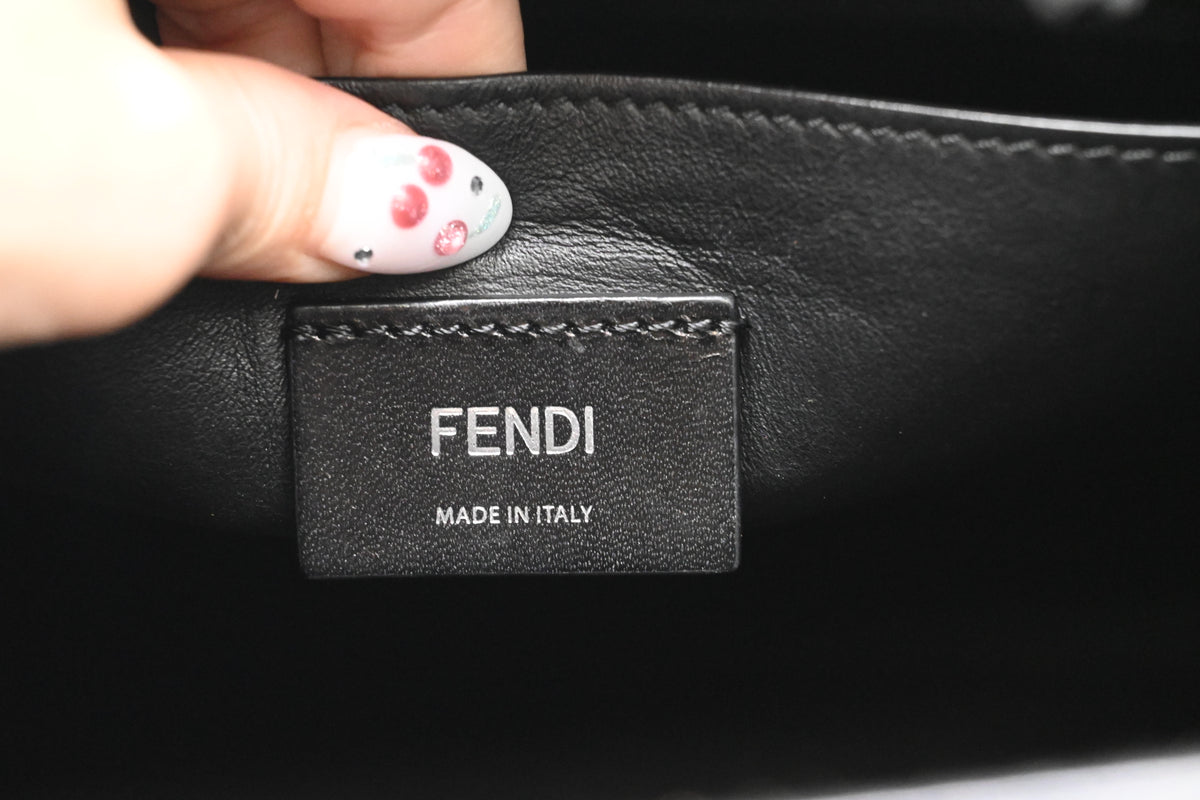 Fendi Shopping Bag in Black Leather