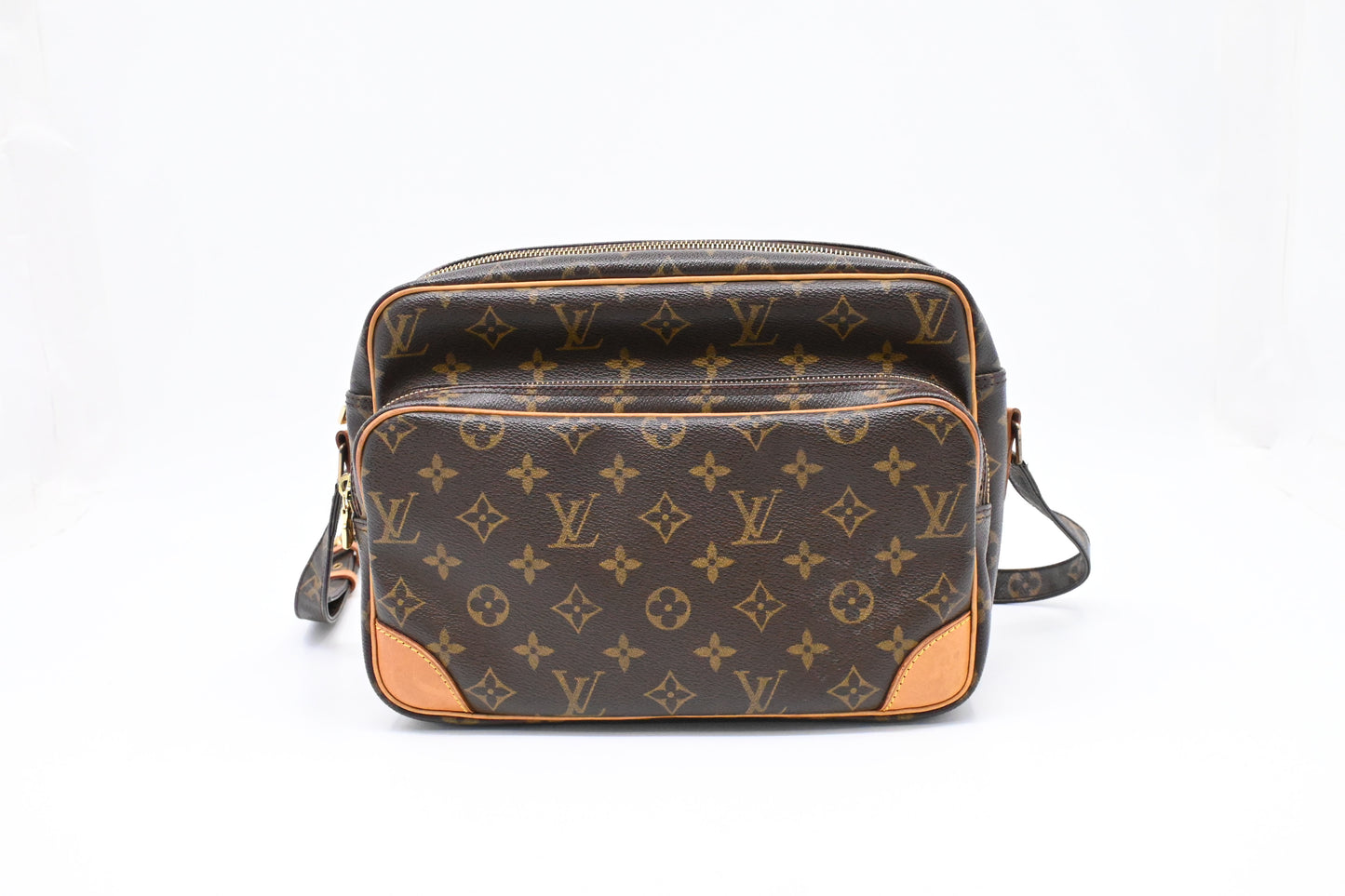 Louis Vuitton Nile in Monogram Canvas