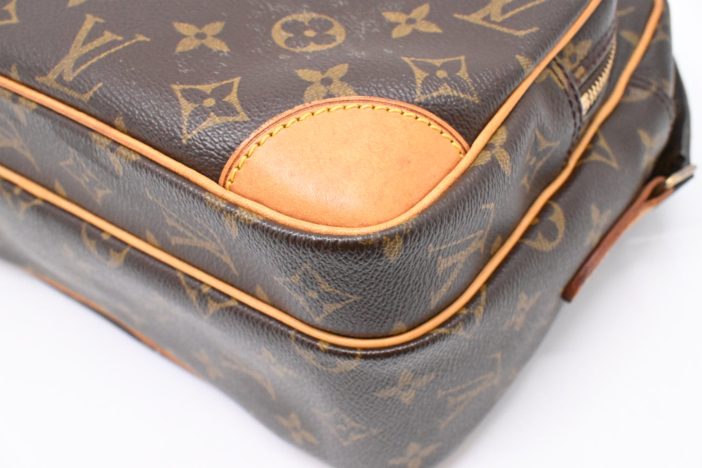 Louis Vuitton Nile in Monogram Canvas