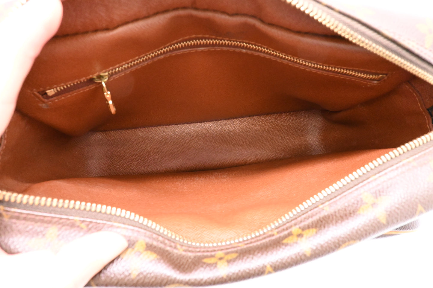 Louis Vuitton Nile in Monogram Canvas