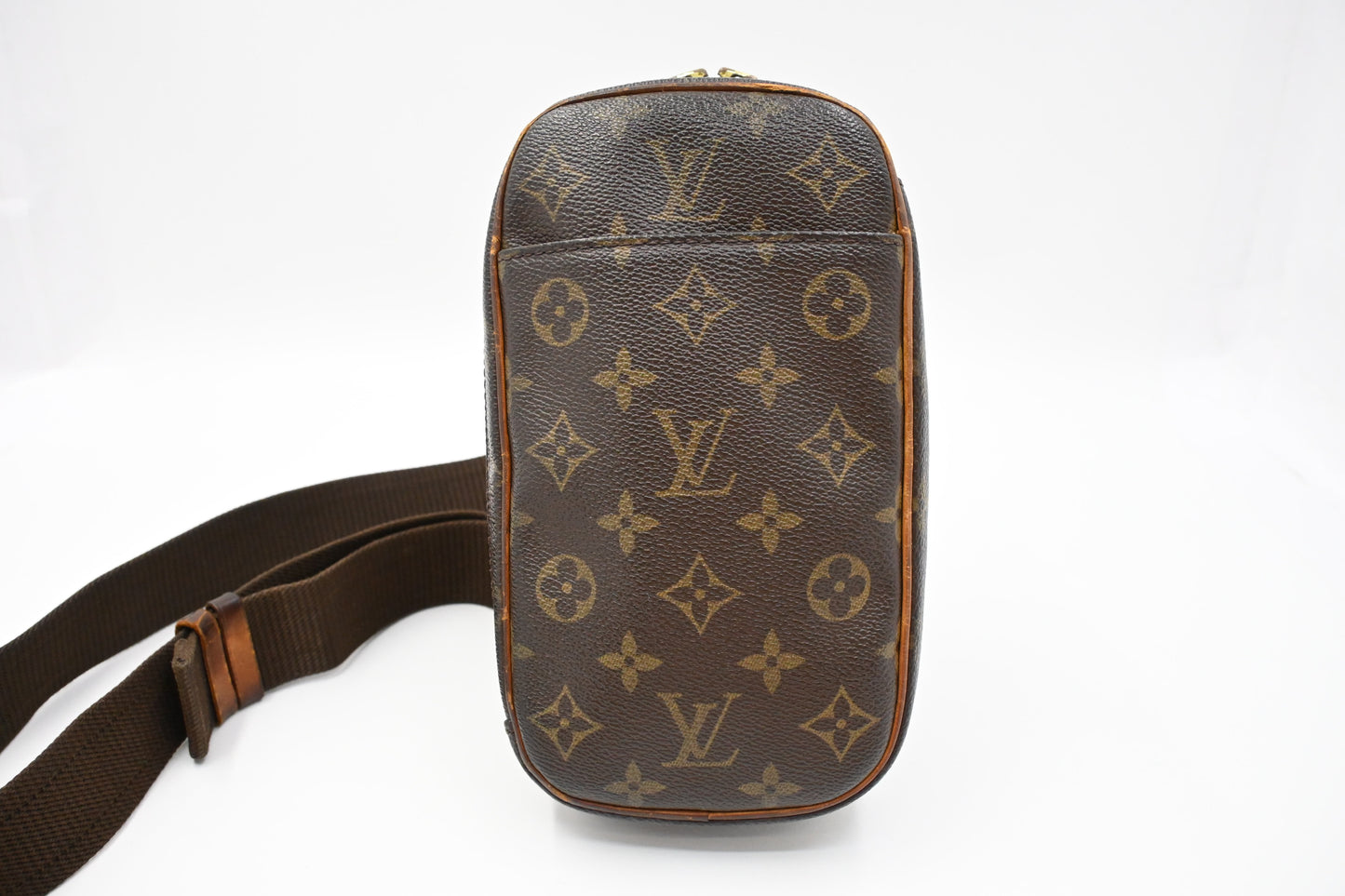 Louis Vuitton Pochette Gange in Monogram Canvas