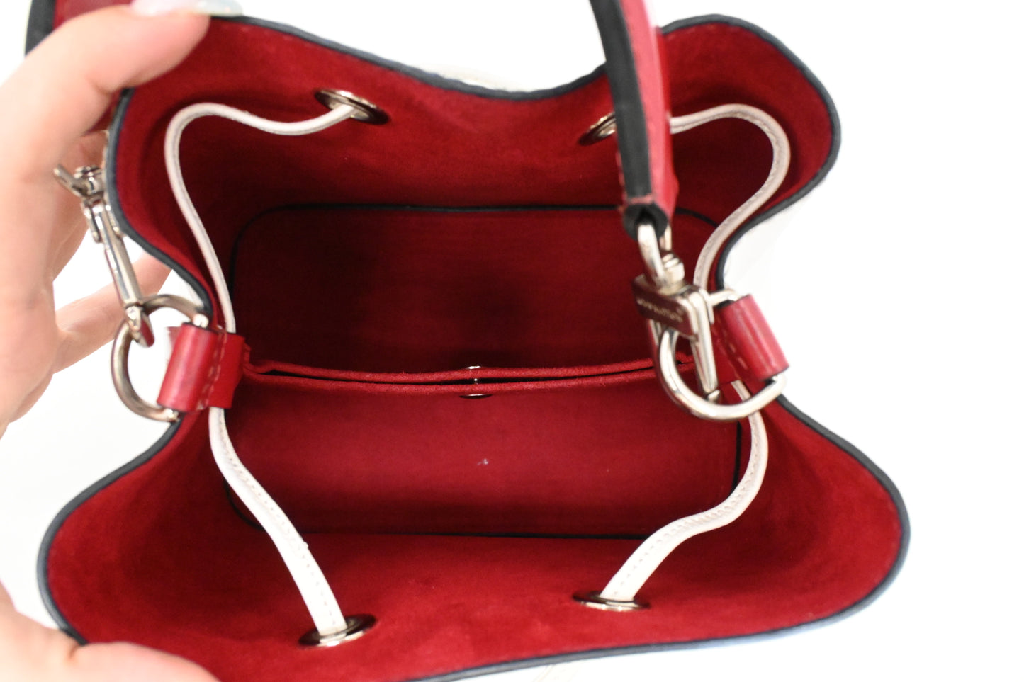 Louis Vuitton Neo Noe BB in White Epi Leather