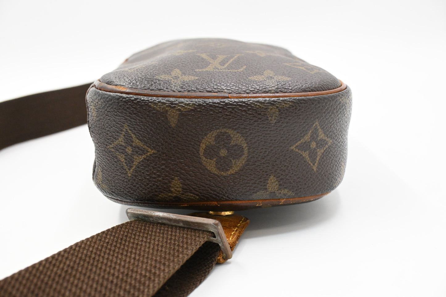 Louis Vuitton Pochette Gange in Monogram Canvas