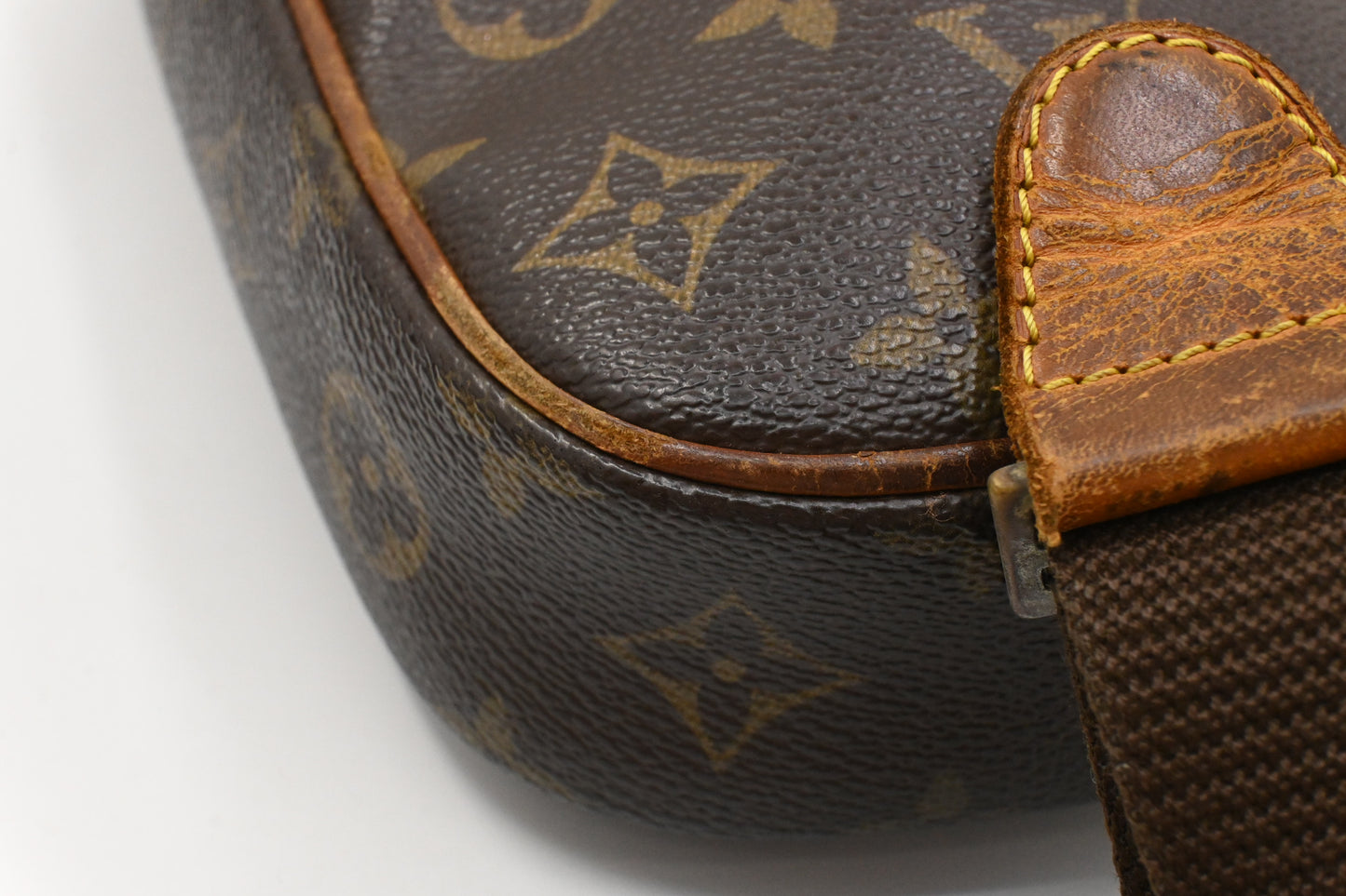 Louis Vuitton Pochette Gange in Monogram Canvas