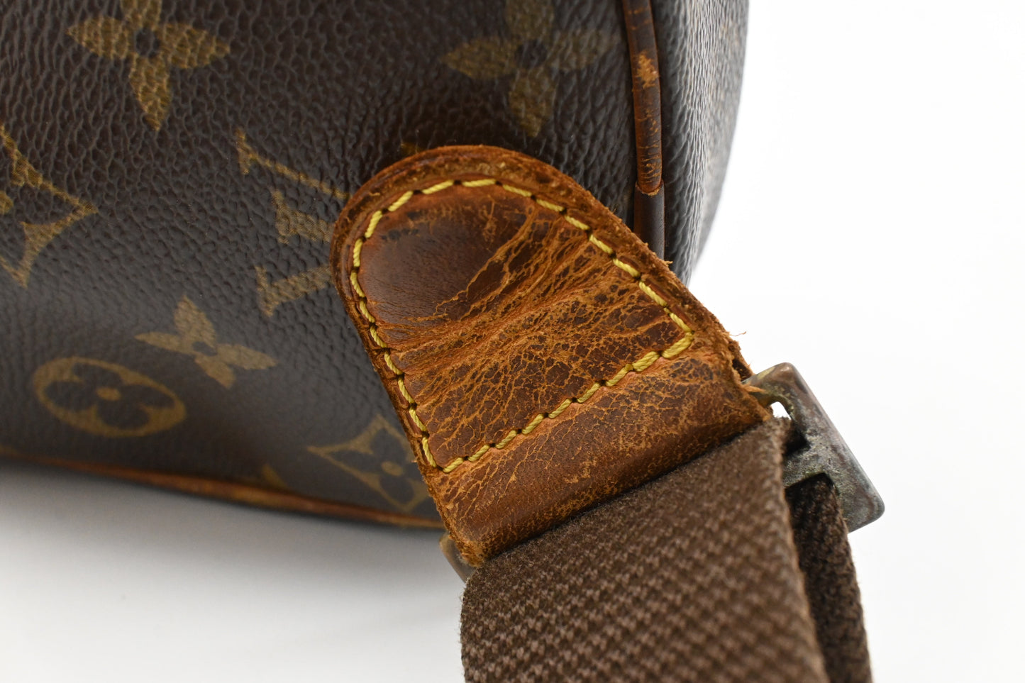 Louis Vuitton Pochette Gange in Monogram Canvas